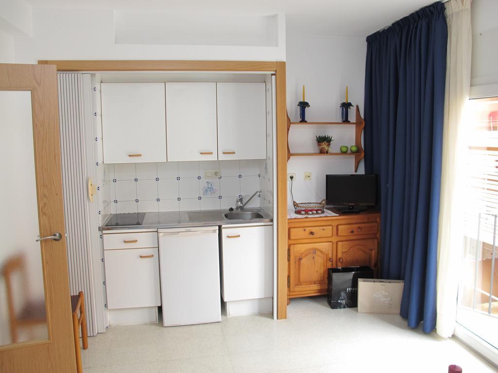Apartamentos Santi Lloret de Mar Room photo
